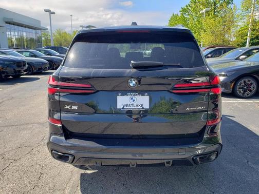Black Sapphire Metallic 2026 BMW X5 xDrive40i