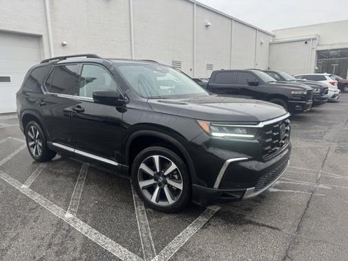 2023 Honda Pilot Touring