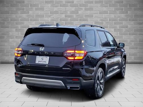 2023 Honda Pilot Touring