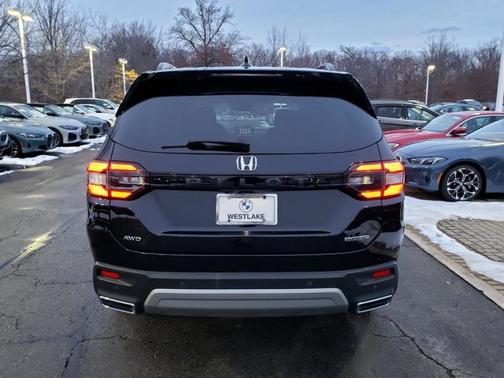 2023 Honda Pilot Touring