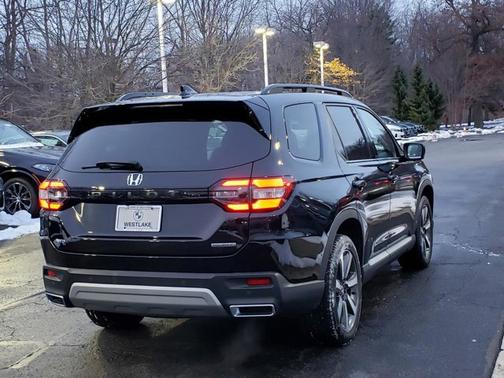 2023 Honda Pilot Touring