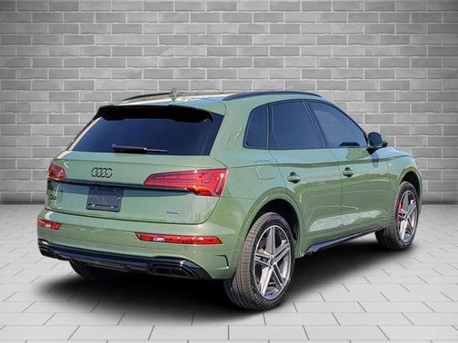 2024 Audi Q5 S line Premium Plus