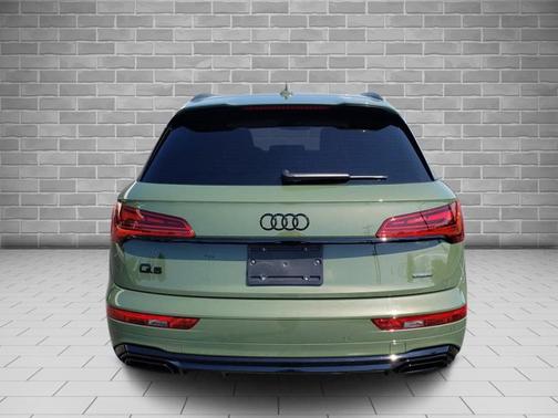 2024 Audi Q5 S line Premium Plus