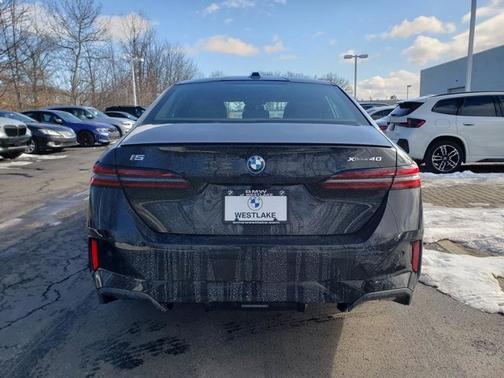 2026 BMW i5 xDrive40