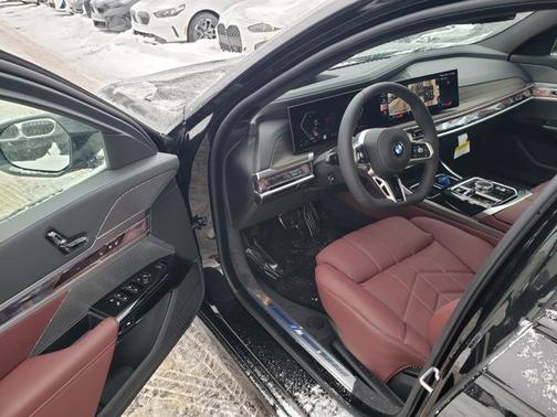 2026 BMW 740 740i xDrive