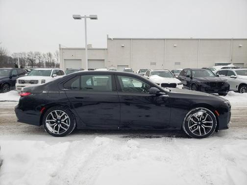 2026 BMW 740 740i xDrive