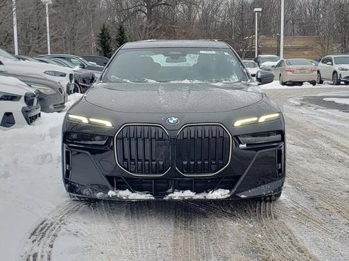 2026 BMW 740 740i xDrive