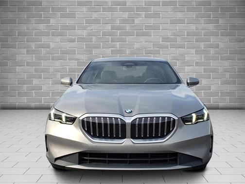 2024 BMW 530 530i xDrive