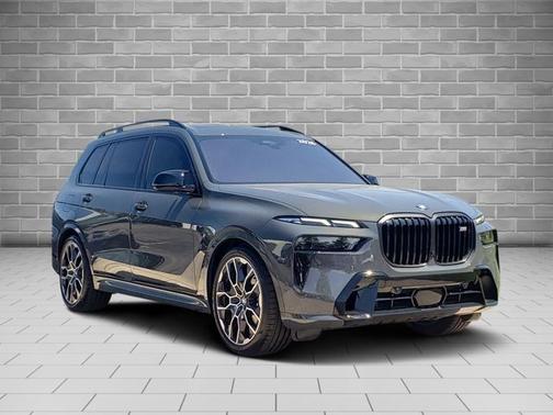 Dravit Grey Metallic 2026 BMW X7 M60i