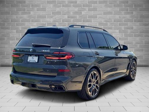 Dravit Grey Metallic 2026 BMW X7 M60i