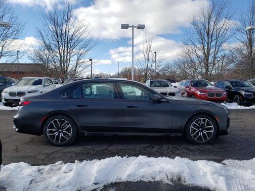 2026 BMW 760 760i xDrive