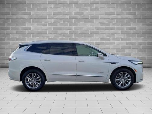 2022 Buick Enclave Avenir