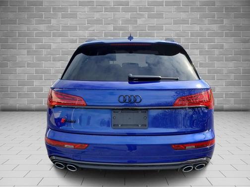 2022 Audi SQ5 Premium Plus