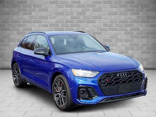 2022 Audi SQ5 Premium Plus
