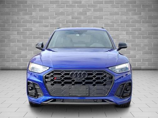 2022 Audi SQ5 Premium Plus