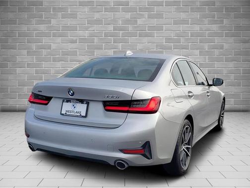 2019 BMW 330 i xDrive