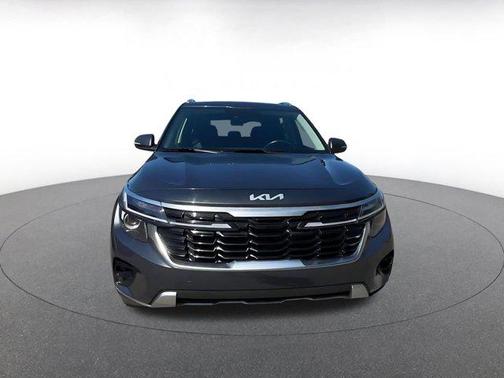 Gravity Gray 2025 Kia Seltos S