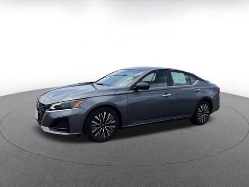 Gun Metallic 2025 Nissan Altima SV FWD