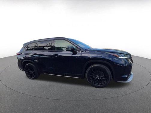 Blueprint 2025 Toyota Highlander LE