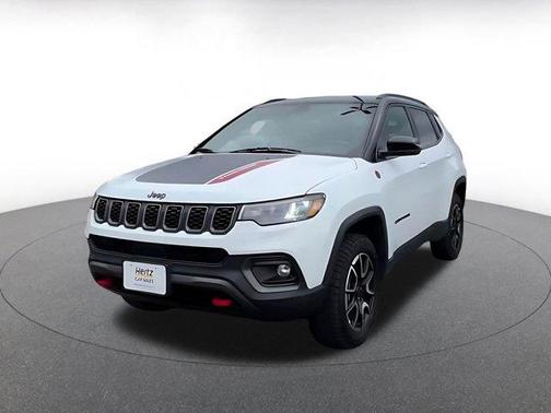 Bright White Clearcoat 2025 Jeep Compass Trailhawk