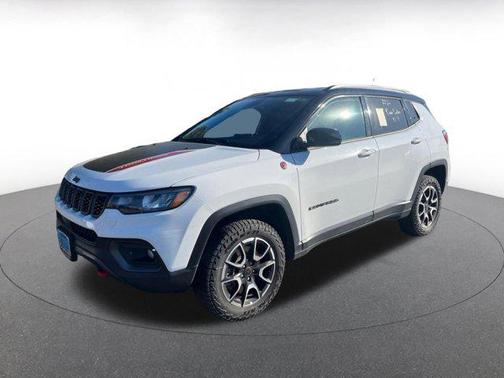 Bright White Clearcoat 2025 Jeep Compass Trailhawk