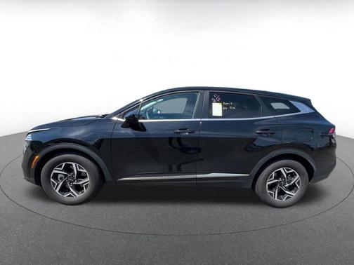 Ebony Black 2025 Kia Sportage LX