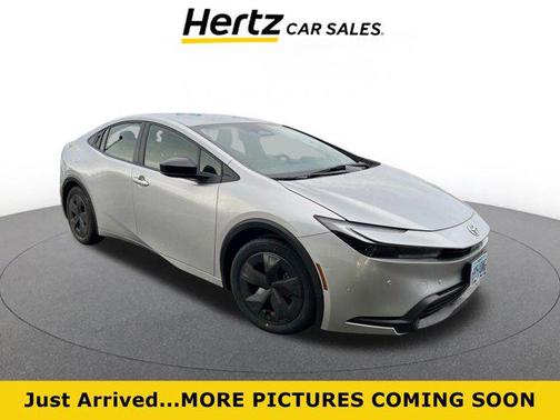 2025 Toyota Prius LE