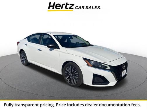 Glacier White 2025 Nissan Altima SV FWD