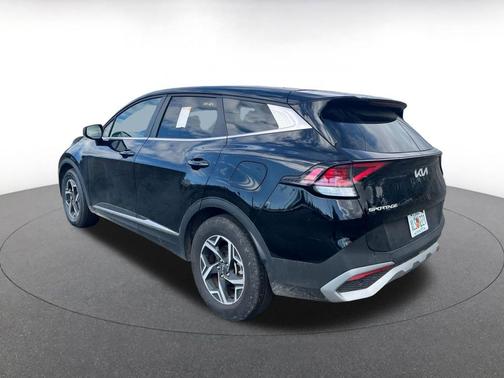 Ebony Black 2025 Kia Sportage LX