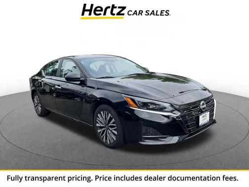 Super Black 2025 Nissan Altima SV FWD