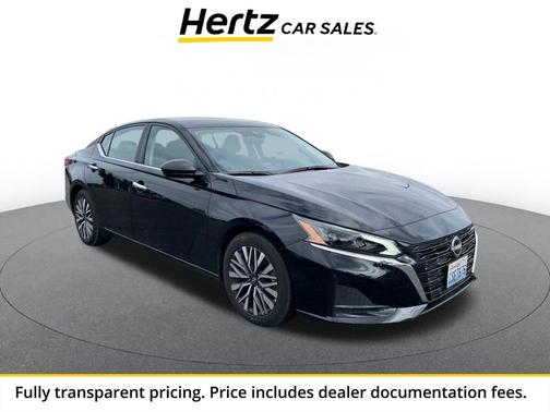 Super Black 2025 Nissan Altima SV FWD
