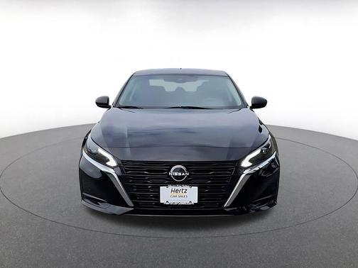 Super Black 2025 Nissan Altima SV FWD