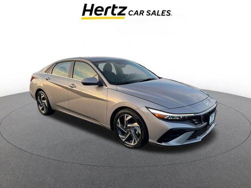 2025 Hyundai ELANTRA SEL