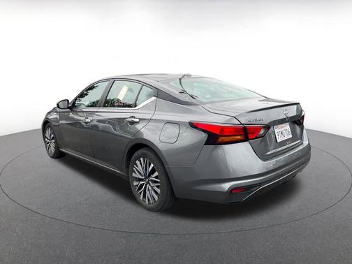 Gun Metallic 2025 Nissan Altima SV FWD