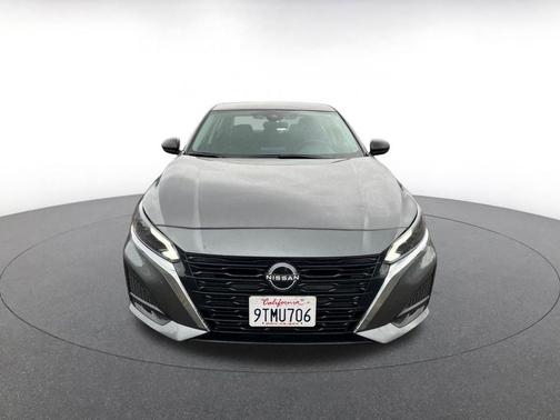 Gun Metallic 2025 Nissan Altima SV FWD