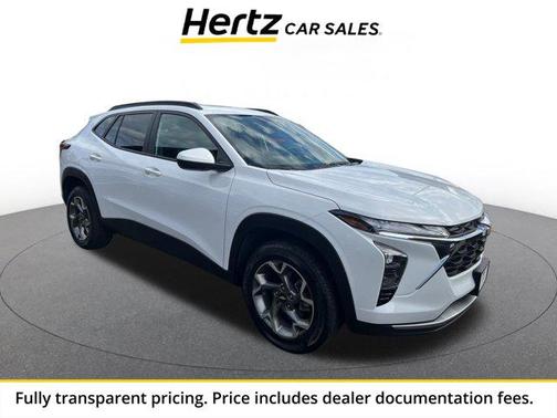 Summit White 2025 Chevrolet Trax LT