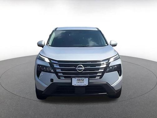Brilliant Silver Metallic 2025 Nissan Rogue SV