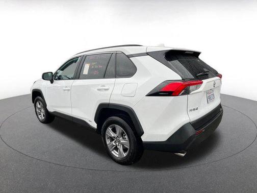 2025 Toyota RAV4 Hybrid LE