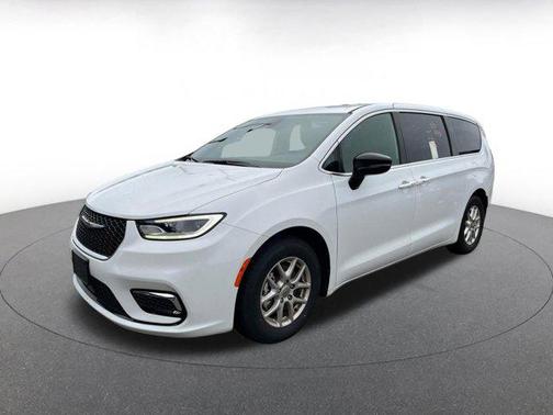 2025 Chrysler Pacifica L