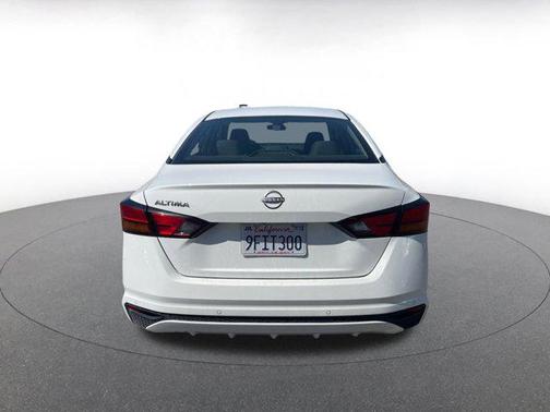 2023 Nissan Altima S FWD