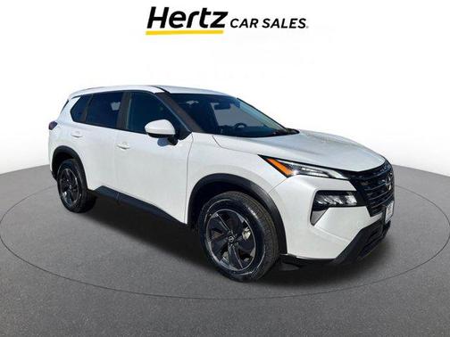 Everest White Pearl 2025 Nissan Rogue SV