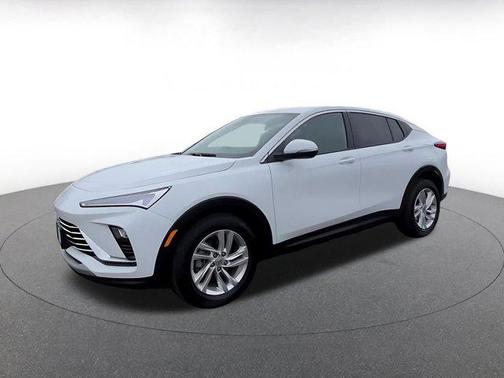 Summit White 2025 Buick Envista Preferred FWD