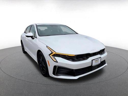 Snow White Pearl 2025 Kia K5 LXS