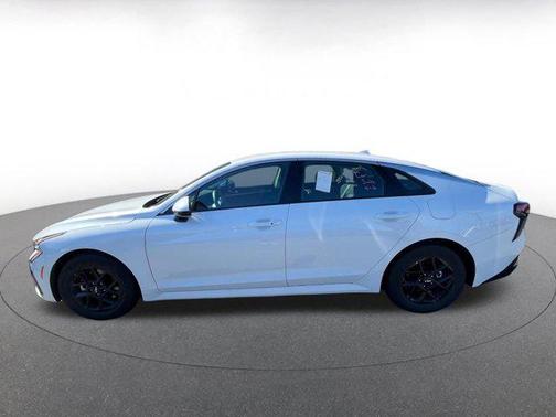 Snow White Pearl 2025 Kia K5 LXS