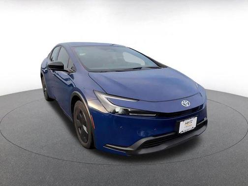 2025 Toyota Prius LE