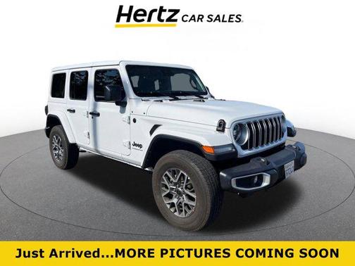 Bright White Clearcoat 2025 Jeep Wrangler 4-Door Sahara 4x4