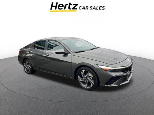 2025 Hyundai ELANTRA SEL