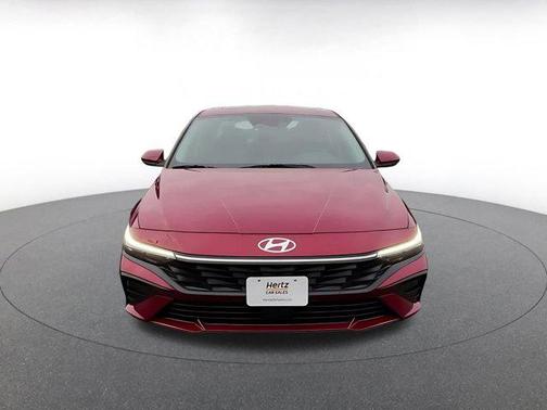 2025 Hyundai ELANTRA SEL