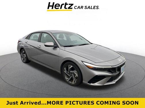 2025 Hyundai ELANTRA SEL