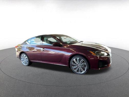2024 Nissan Altima 2.5 SL